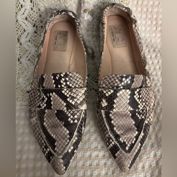 AGL Pointed Toe Snakeskin Tan Brown Black Italian Women's Soft Leather Loafers - Picture 1 of 12